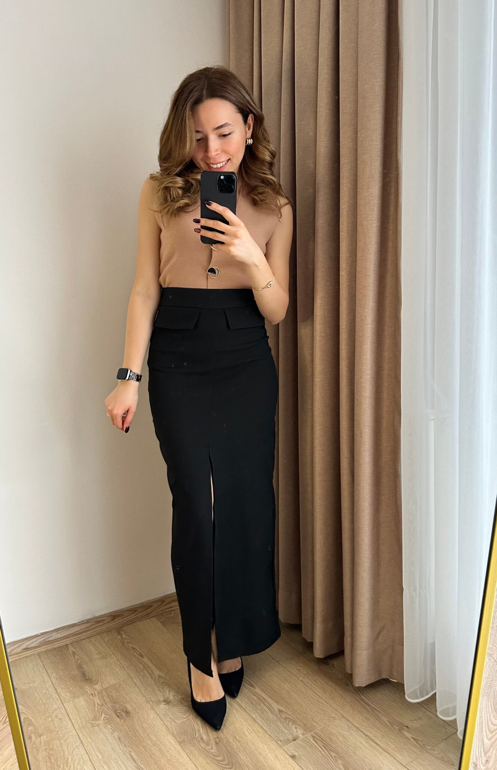 Yırtmaç Detaylı Midi Siyah Kalem Etek