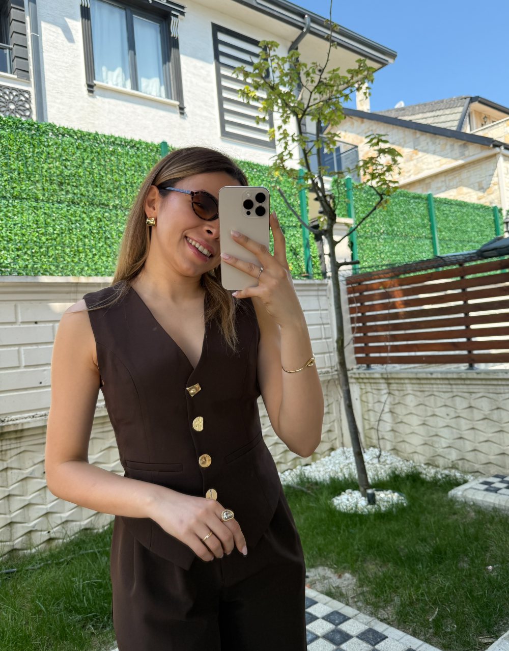 Kahverengi Yelek - Pantolon Takım