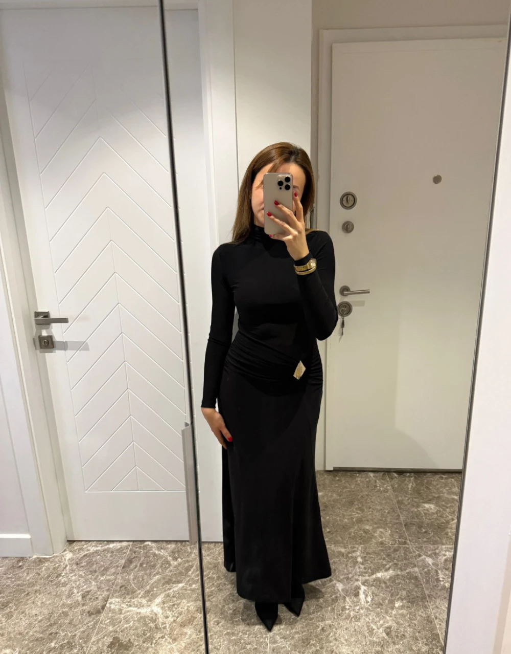 Toka Detaylı Siyah Uzun Elbise